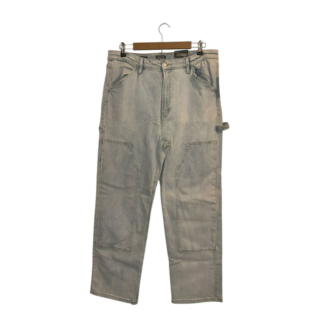 Wild Fable Women’s High-Rise Straight Leg Utility Seamed Jeans Light Wash